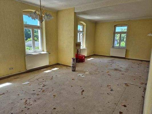 Wohnzimmer / 1. Obergeschoss links