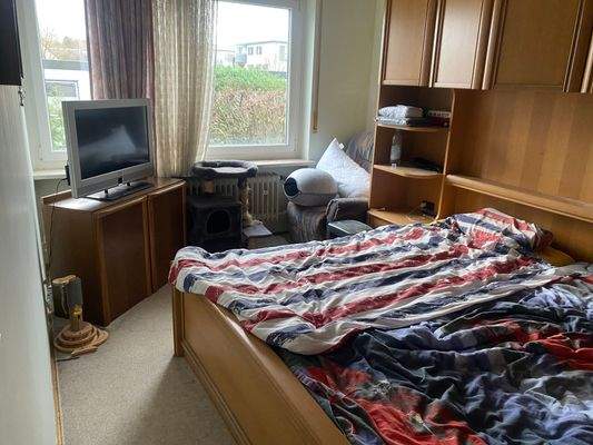 Schlafzimmer zum Garten.JPG