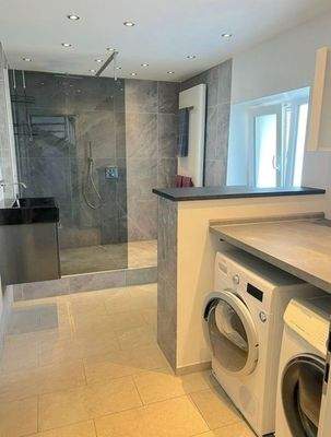 EG Duschbad & Hauswirtschaft