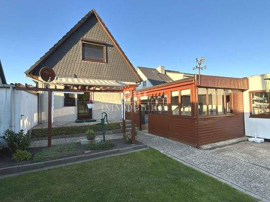 Sehr gepflegtes Grundstück