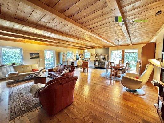 Wohn- und Esszimmer/Küche