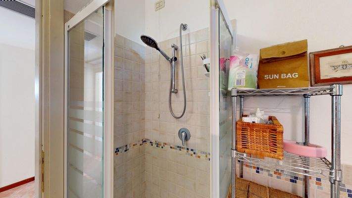 PR-024-97-Appartamento-con-doppi-giardini-al-Garda