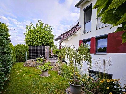 2.1_Hausansicht Südseite Sommer.jpg