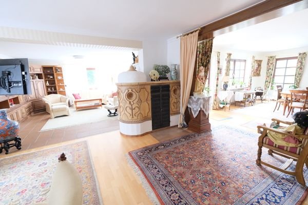 Wohnhaus: Wohn- und Essbereich