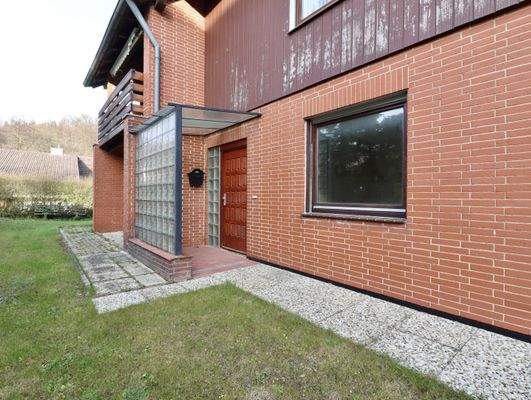 Eingangsbereich links