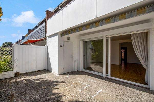 Terrasse mit Abstellraum