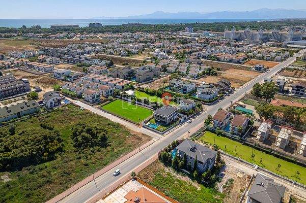 Detached 4-Bedroom House with Private Pool in Belek Antalya