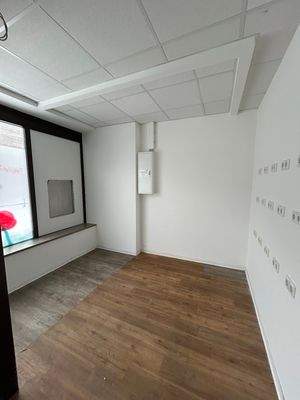 Eingangsbereich links