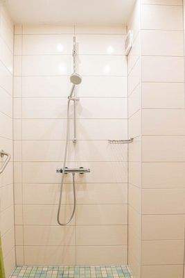 EG_BehindertengerechteDusche