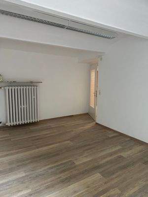 Modernes Büro im Untergeschoss