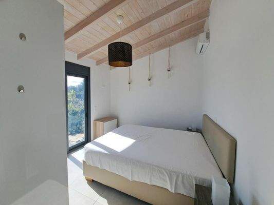 Kreta – Modernes Neubauhaus mit privatem Pool und Bergblick