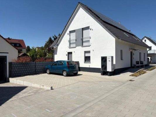 2 Abstellplätze Südseite