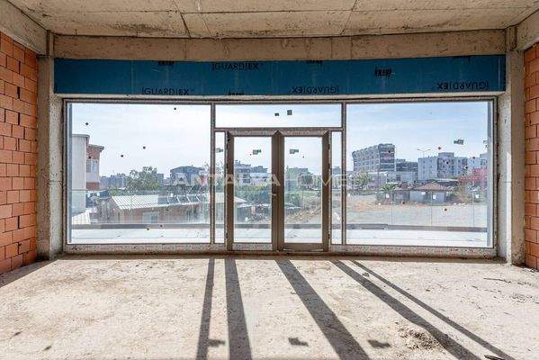 Shop with Investment Opportunity in Viva Defne Project in Antalya