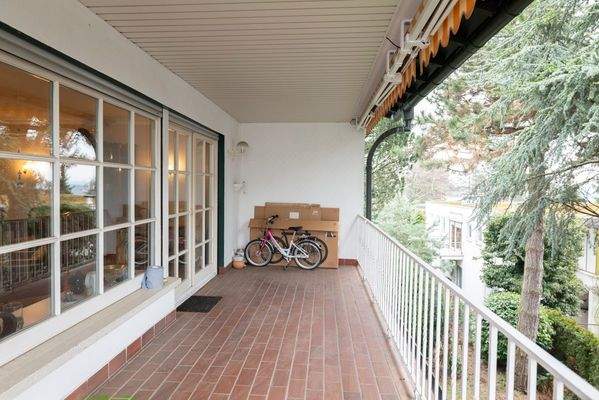 222 Großer Balkon.jpg