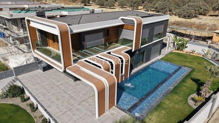 New Villas with Large Gardens and Private Pools in Kuşadası Aydın