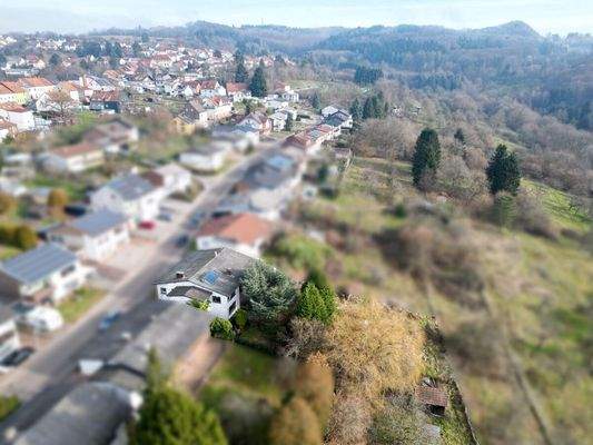 Zweifamilienhaus mit Weitblick in Neunkirchen