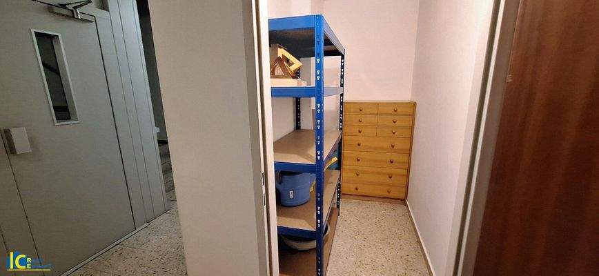 Einlagerungsraum am Gang