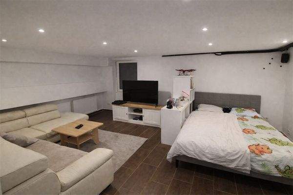 Wohn-Schlafbereich Souterrain