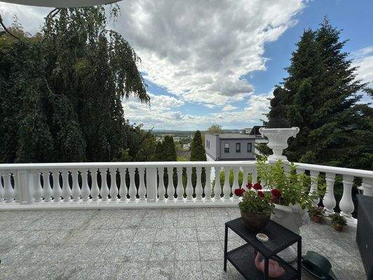 Terrasse mit Fernblick