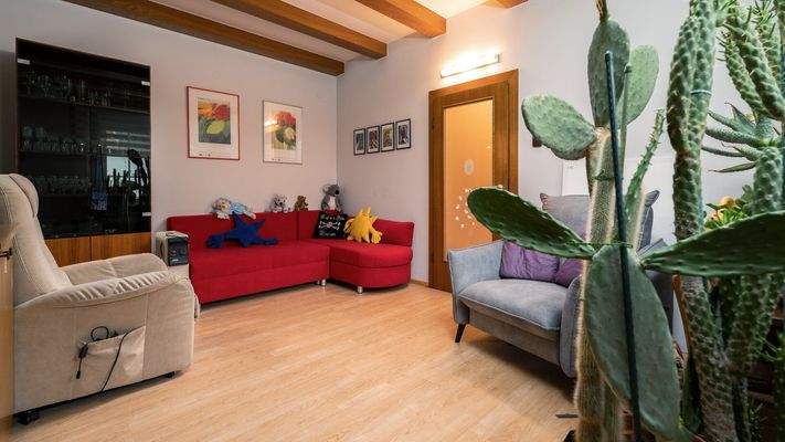 2.Wohnzimmer unten zu Schlafzimmer unten