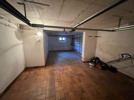 Garage mit Abstellraum