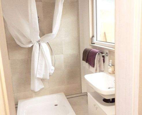 Weitere Ansicht des Badetimmers