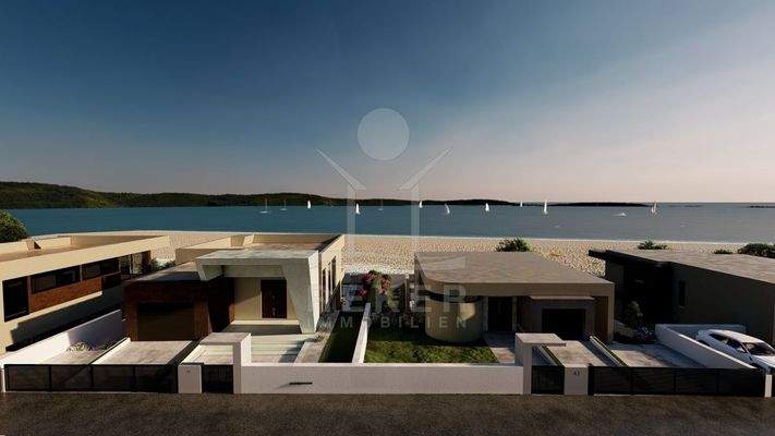 in erster Meeresreihe