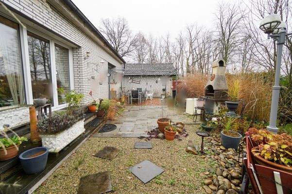 Blick zu Terrasse 1