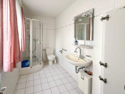 Duschbad im EG