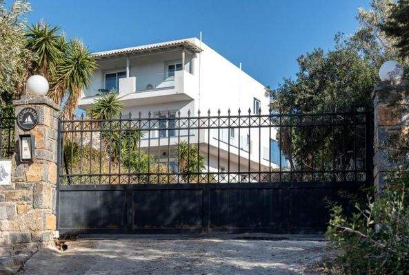 Kreta, Vathi: Atemberaubende Villa mit Pool, Gärten und Meerblick zu verkaufen