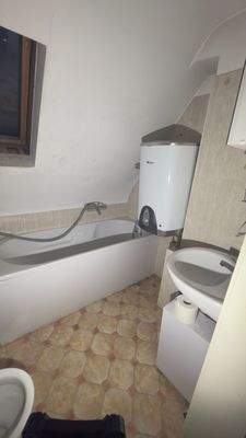 Badezimmer mit Dachschräge