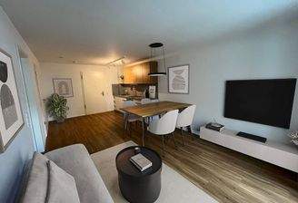 Wohnzimmer & Küche 1