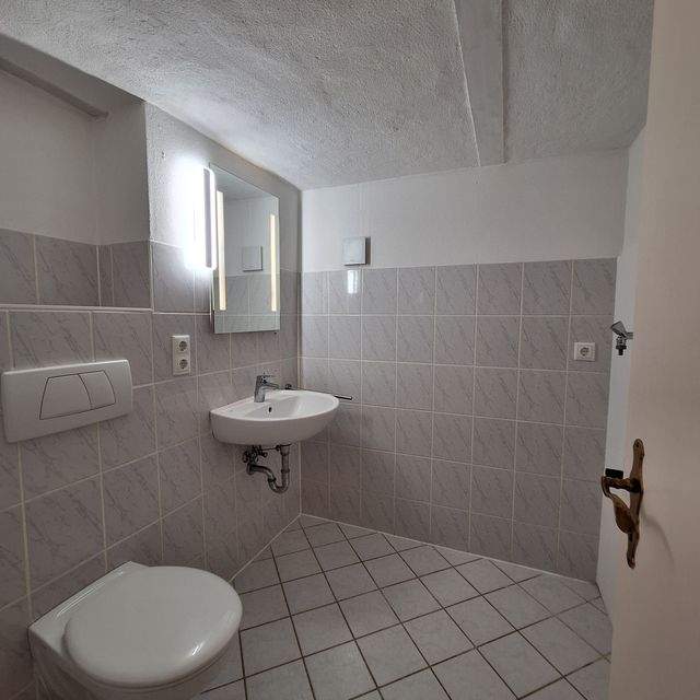 Moderne 2-Zimmer-Erdgeschosswohnung in Jena - Foto 2