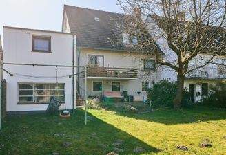 Rückseite Haus und Garten 