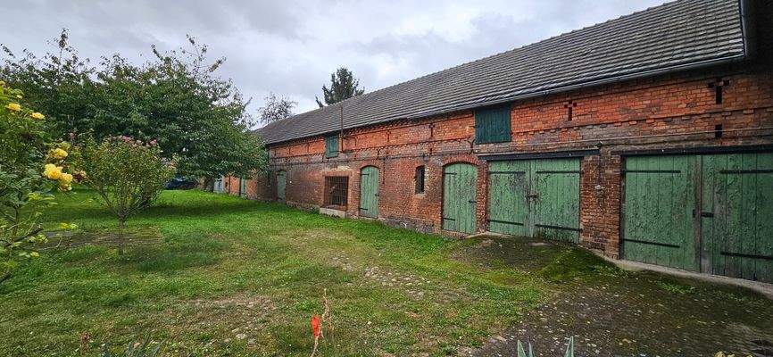zweite Scheune mit Abstellmöglichkeiten/Gargen/Werkstatt/Lager