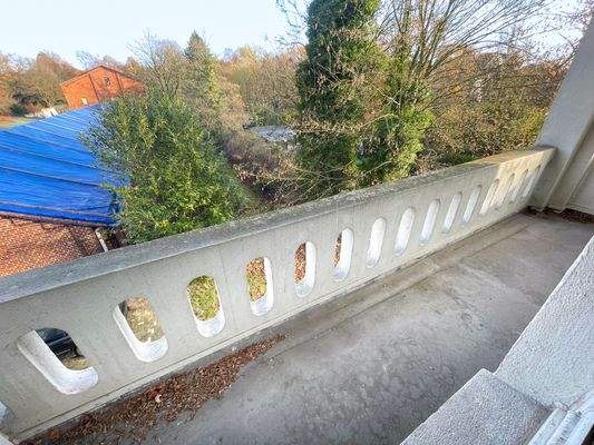 Gewerbe im 1.OG / Balkon