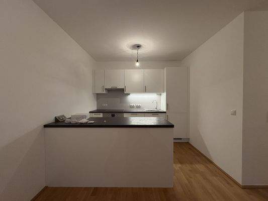 20251212_145432149_iOS