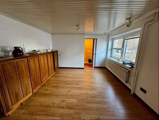 Schlafzimmer mit Ankleideraum