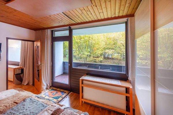 Schlafzimmer mit Loggia