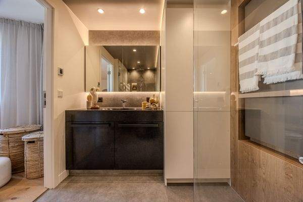 Linie Natur Designbad 1.jpg