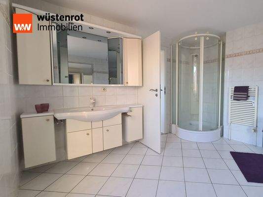 Tageslichtbad Wohnung Erdgeschoss 
