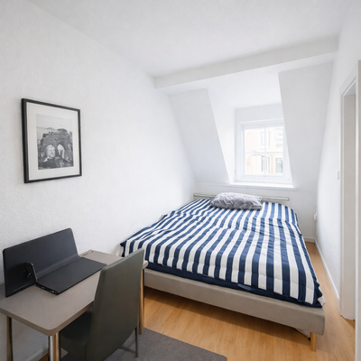 Geräumiges Schlafzimmer