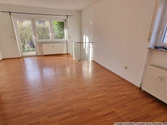 2 Wohn- un Essbereich