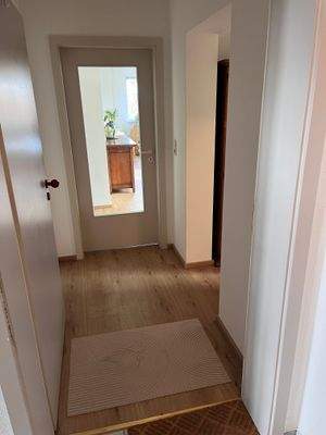 15. Wohnungsflur.jpeg