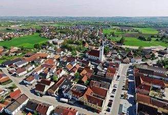 Pilsting Luftaufnahme 2.jpg