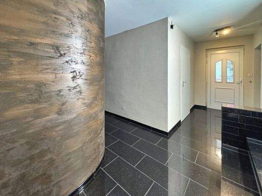 Flur Untergeschoss mit separatem Eingangsbereich