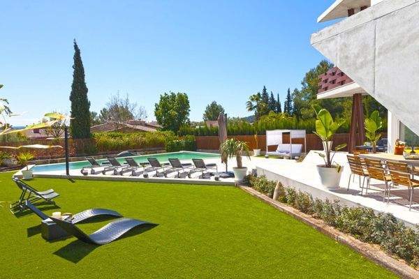 f30b21e6-735d-4d8e-98f2-c50616b28887