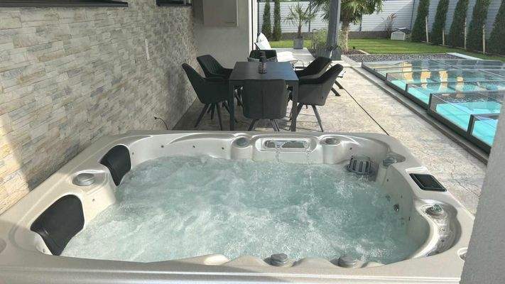 Whirlpool auf der Terrasse