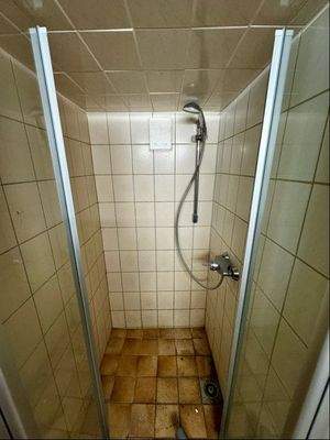 Dusche Keller