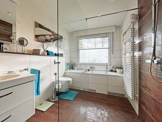 Badezimmer (Erdgeschosswohnung)